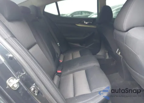 2017 Nissan Maxima 3.5 S из США, поврежденный, VIN 1N4AA6APXHC399368